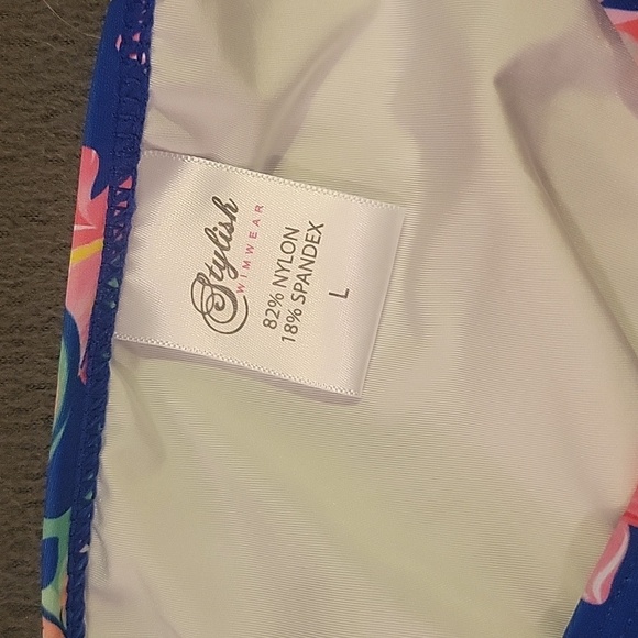 💙NWT STYLISH SWIMWEAR 2 PIECE SWIMSUIT - Picture 9 of 11